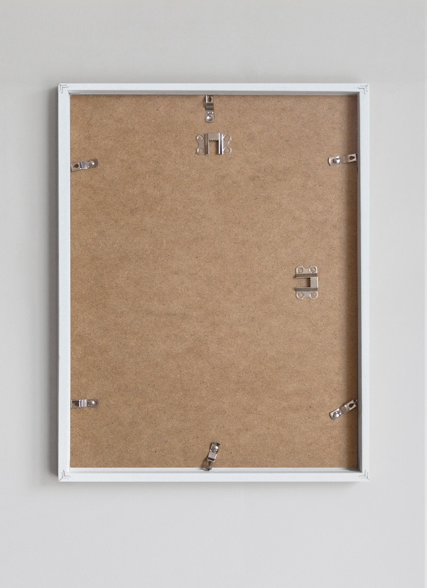 Classic White Pinewood Frame - 40x50 cm / 16x20"